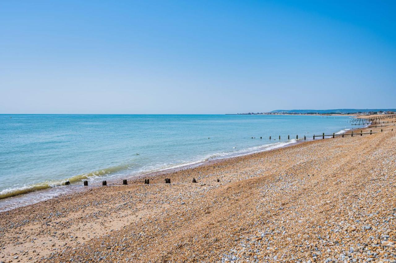Pebble Paradise Beachfront Family Getaway Pevensey Luaran gambar